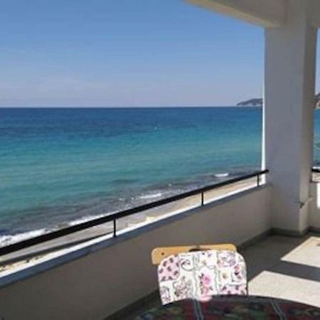 Seaside Beach House Siviri Esterno foto