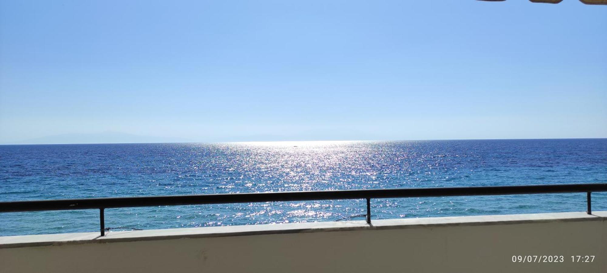 Seaside Beach House Siviri Esterno foto