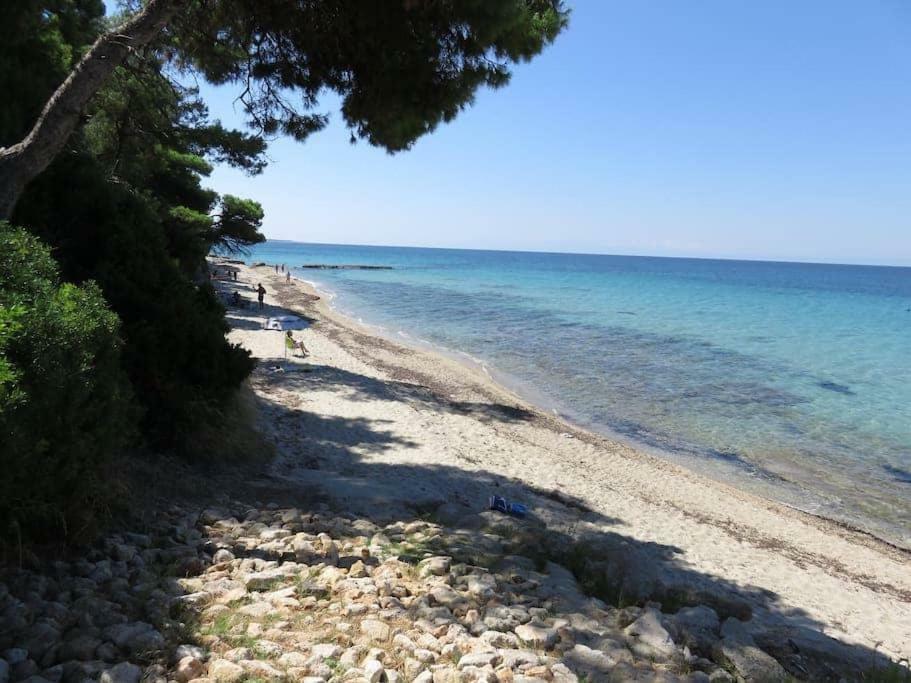 Seaside Beach House Siviri Esterno foto