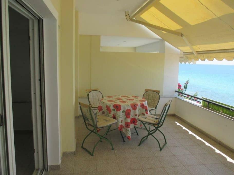 Seaside Beach House Siviri Esterno foto