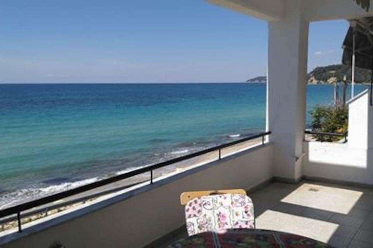 Seaside Beach House Siviri Esterno foto