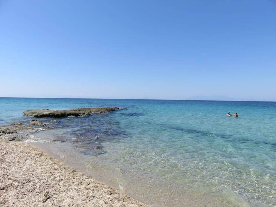 Seaside Beach House Siviri Esterno foto