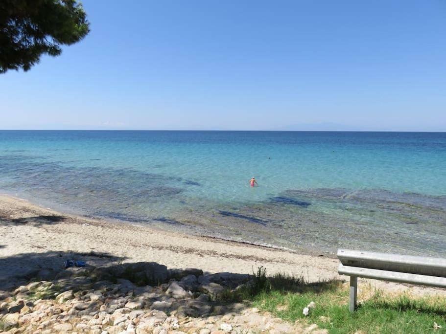 Seaside Beach House Siviri Esterno foto